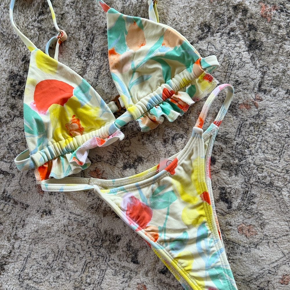 BIKINI + CARDIGAN Montce Helena Floral Set